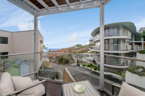 5 Middlecombe - Luxury Apartment at Byron Woolacombe, only 4 minute walk to Woolacombe Beach!